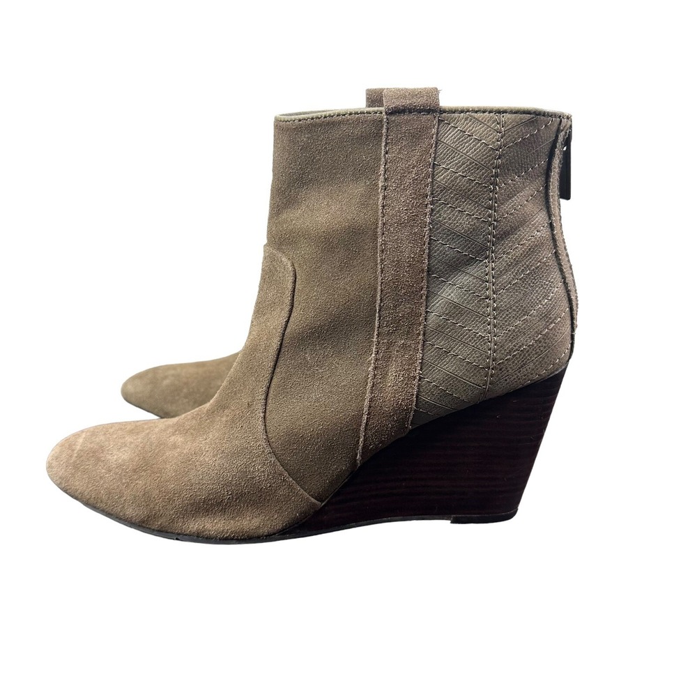 Dolce Vita Boots 9 Brown Suede Ankle Wedge Zip Western Boho Winter Minimalist - Picture 2 of 12